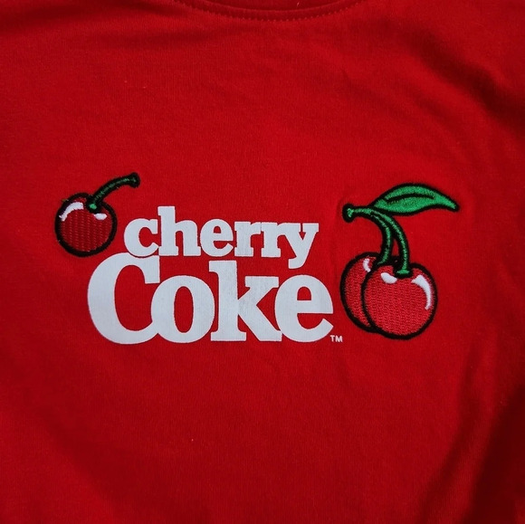 Cherry Coke T Shirt Graphic Tee Shirt Red NWT Juniors Large - Picture 4 of 7